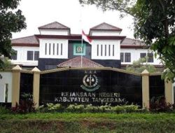 Kejaksaan Periksa 100 Kepsek SD dan SMP Terkait Bosda di Kabupaten Tangerang