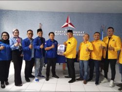 Bakal Calon Bupati Tangerang Mad Romli Ambil Formulir Pendaftaran di Demokrat
