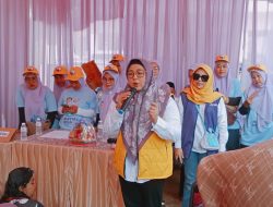 Emak-emak di Pagedangan Doakan Intan Jadi Wakil Bupati Tangerang