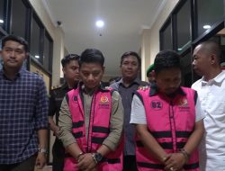 Kejari Tahan 2 Tersangka Kasus Korupsi Pencairan Ganda APBDes