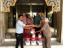 Peduli Lingkungan Sekitar, BRI BO Bekasi Salurkan Bapekis ke Mushala Al Mutaqin