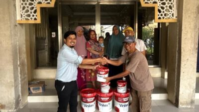 Peduli Lingkungan Sekitar, BRI BO Bekasi Salurkan Bapekis ke Mushala Al Mutaqin