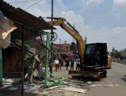 Kejari Kabupaten Tangerang Dampingi Eksekusi Pengosongan Lahan 1.003 Meter di Situ Gadung